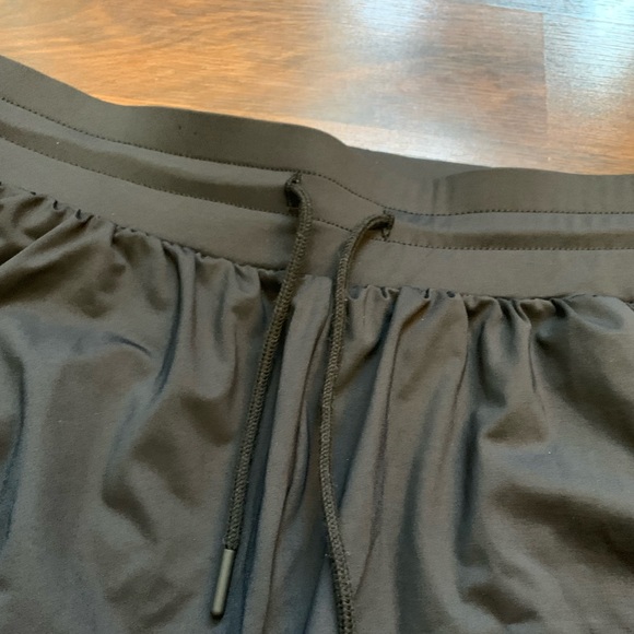 Gymshark Training Shorts - Picture 5 of 11